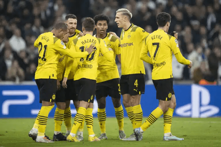 沃尔夫斯堡客场逆袭，压过狼堡占据第二名位置的简单介绍