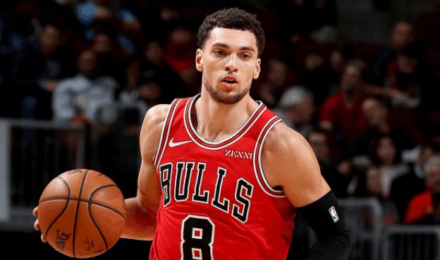 福建队横扫马刺,霍勒迪高光表现 福建队横扫马刺,霍勒迪高光表现