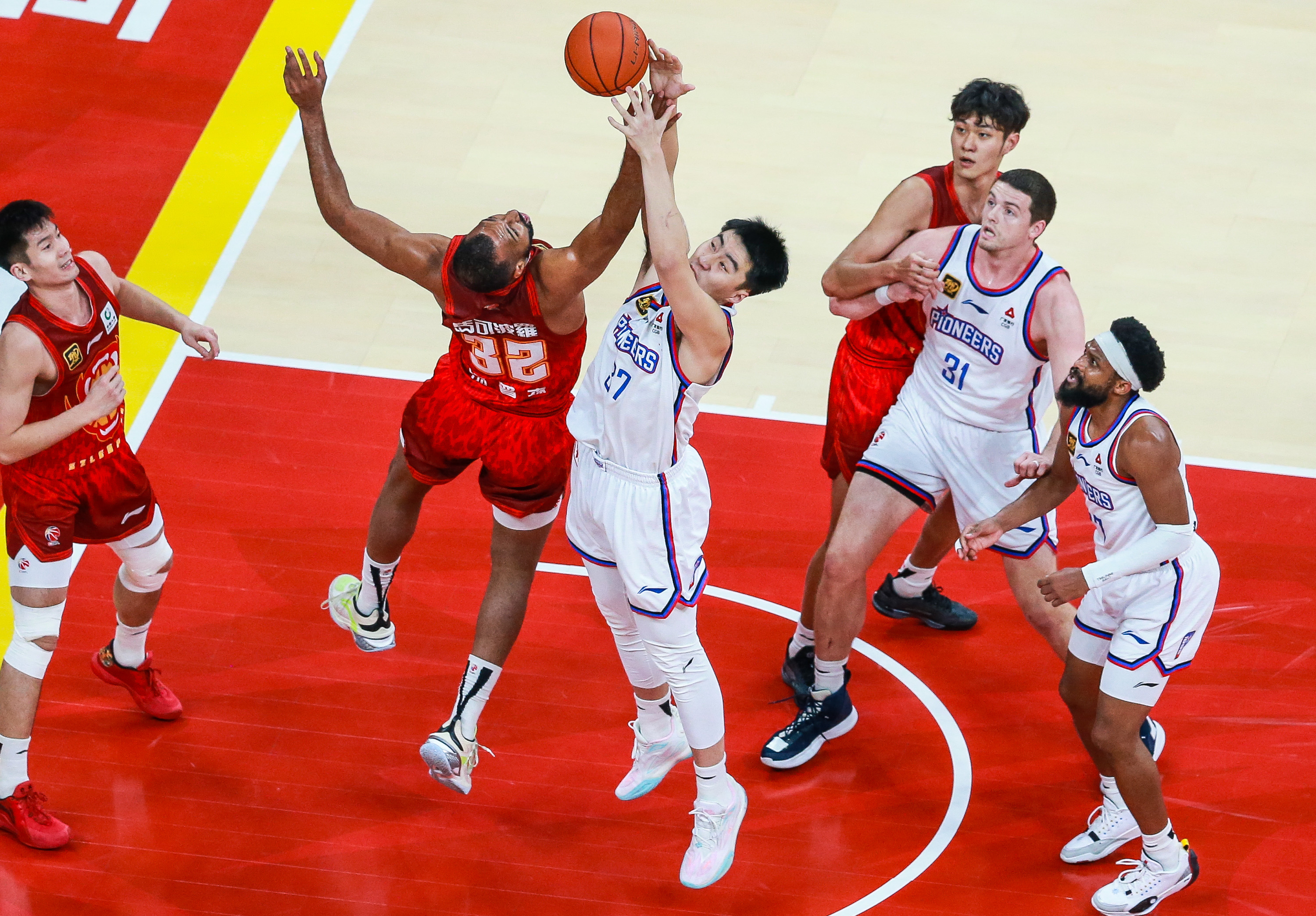 开云平台-人主场力克篮网，全队表现亮眼